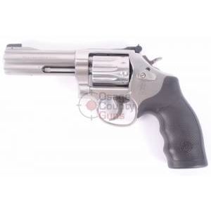 S&W 617 .22 4"