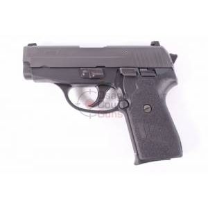 Sig Sauer P239 .40 w/ Night Sights