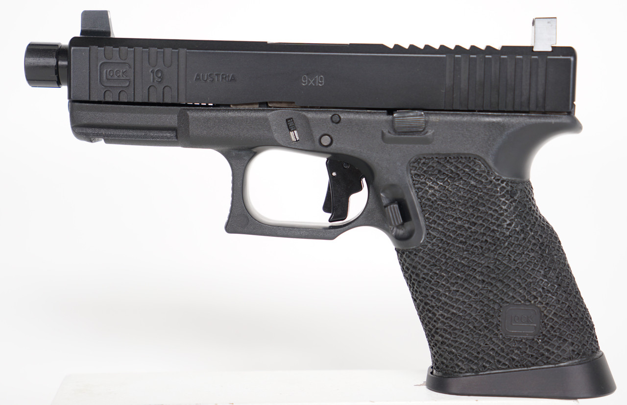 Boresight Solutions Glock 19 w/ Special Edition Duty Series Customization - Image 2