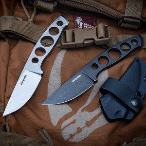 the Robust GiantMouse GMF5 Fixed Blade Knife